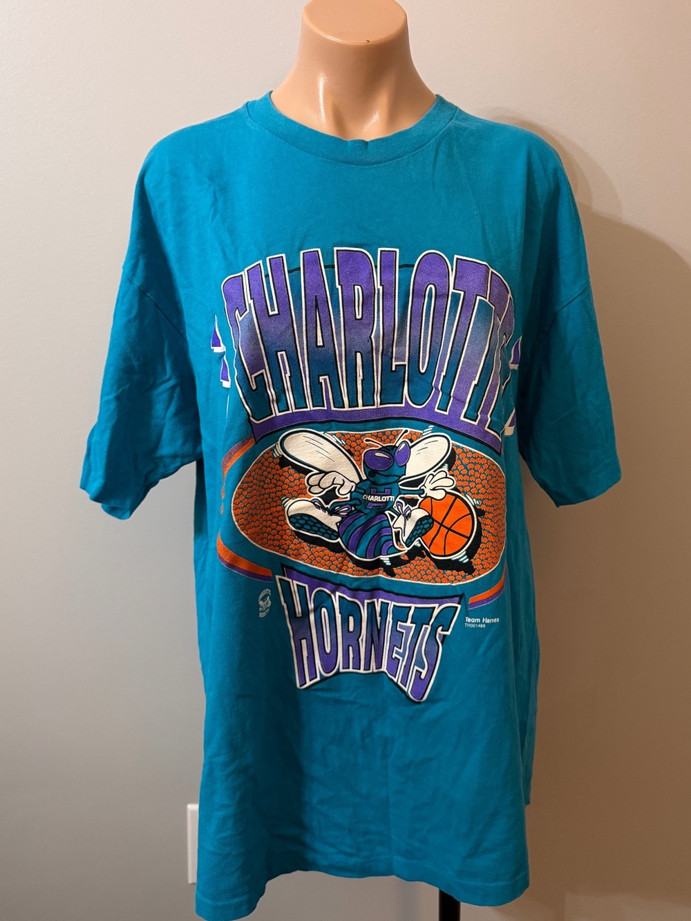 Charlotte Hornets Basketball T-shirt Made in USA Hanes Heavyweight XL Blue